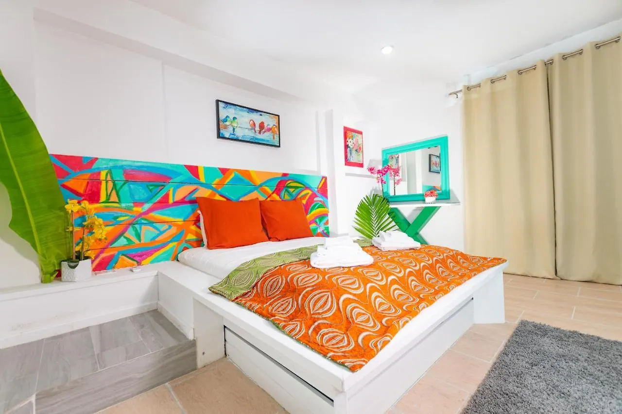 Studio 7 - Oceanfront Apartment Nassau