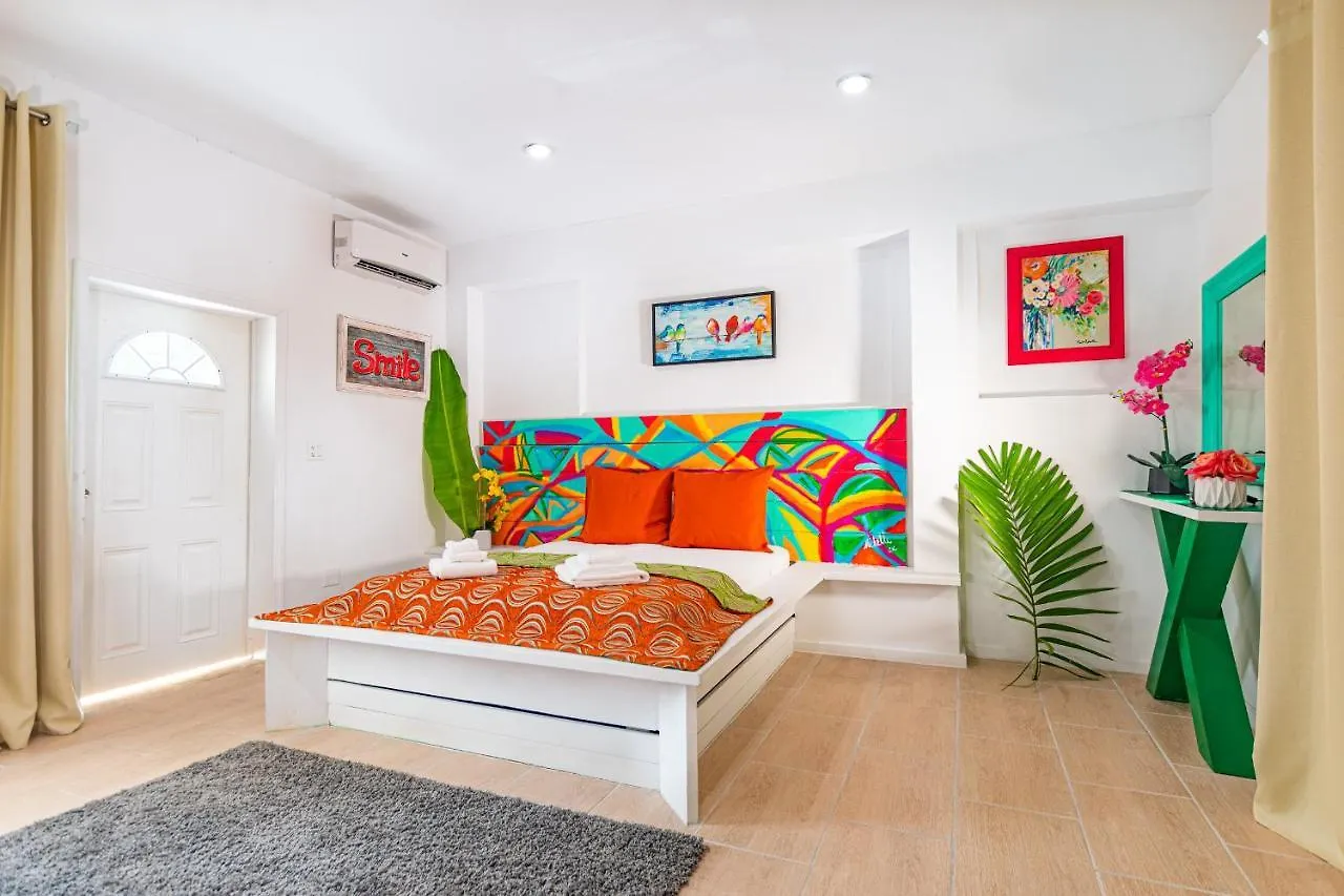 Studio 7 - Oceanfront Apartment Nassau
